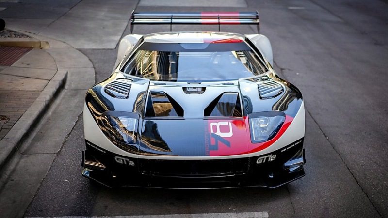 Lynx Motors анонсировала мощные электрические модификации на базе DeLorean DMC-12 и Ford GT