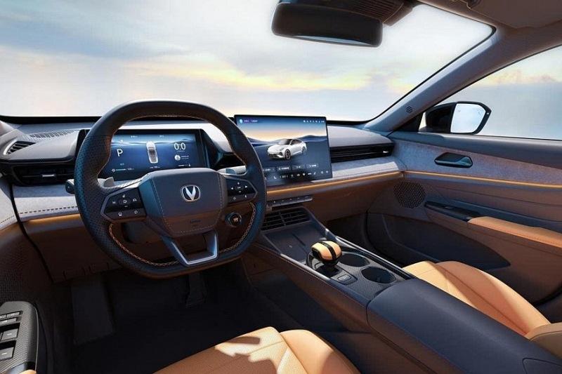 Changan Uni-V с новым дизайном готовится к старту продаж Changan Uni-V представлен с новым дизайном