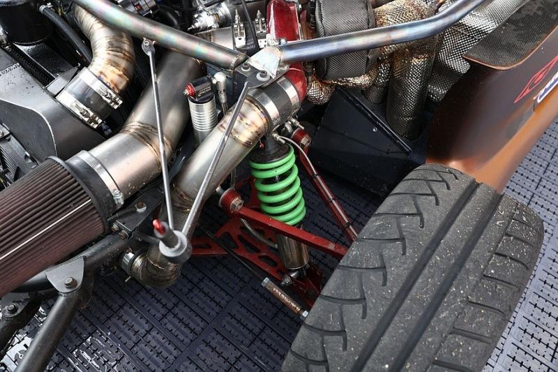 Четыре топливных насоса для 1646 лошадиных сил: тюнинг Dodge Viper SRT для RDS GP Dodge Viper SRT модифицированная версия, мощность 1646 лошадиных сил, четыре топливных насоса