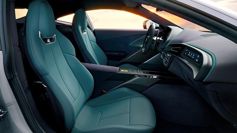 Ferrari Amalfi пришёл на смену модели Roma: тот же профиль, но с массой новых деталей Ferrari Amalfi заменяет Roma: тот же экстерьер, но со множеством новых деталей