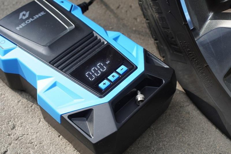 «С 12-ти, потом 220!»: Обзор необычного автомобильного компрессора Neoline DELA-X