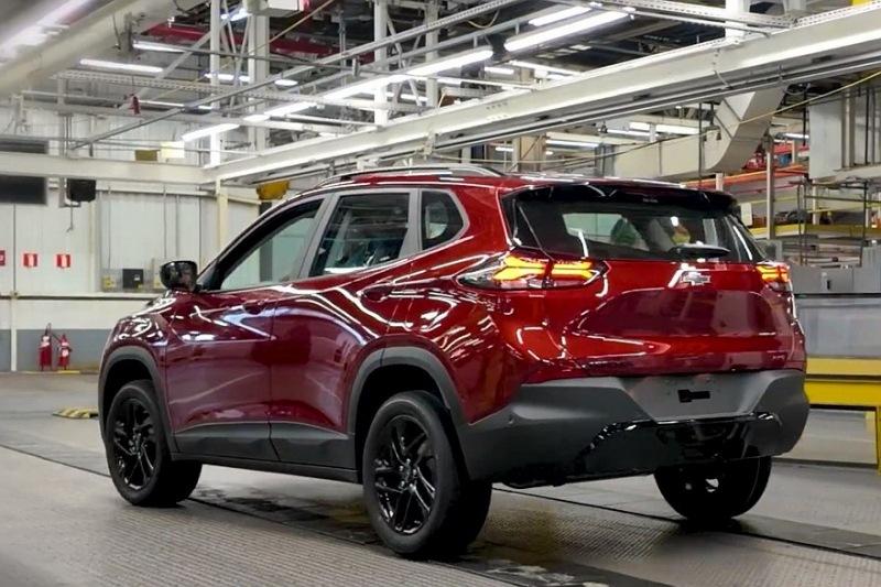 Официальное видео демонстрирует обновленный кроссовер Chevrolet Tracker