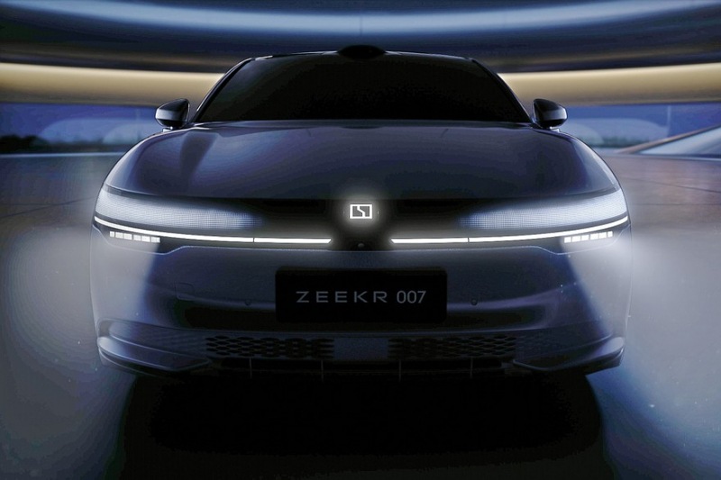 Geely раскрывает дизайн премиального седана Zeekr 007