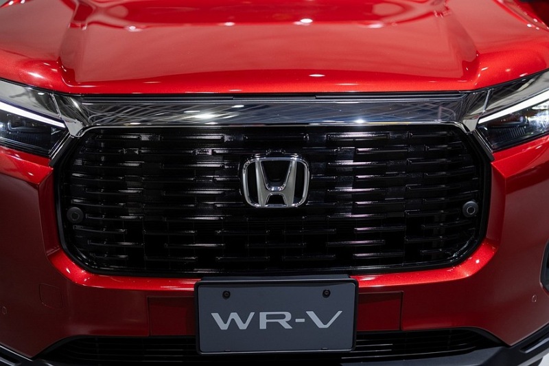 Из Индии в Японию: представлен еще один бюджетный кроссовер Honda WR-V