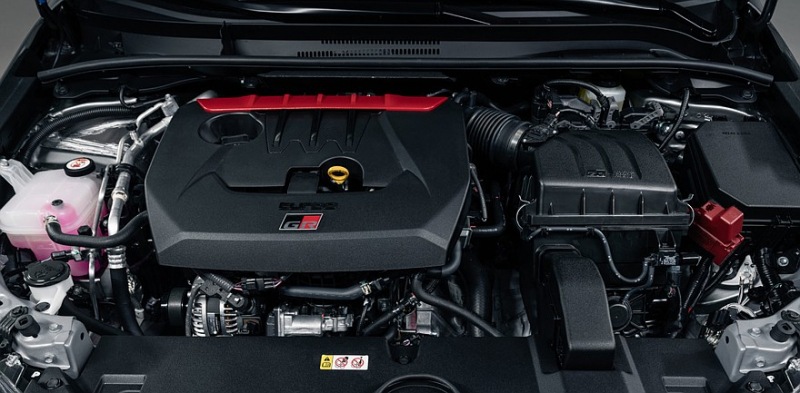Lexus LBX может получить двигатель от горячего хэтча GR Corolla