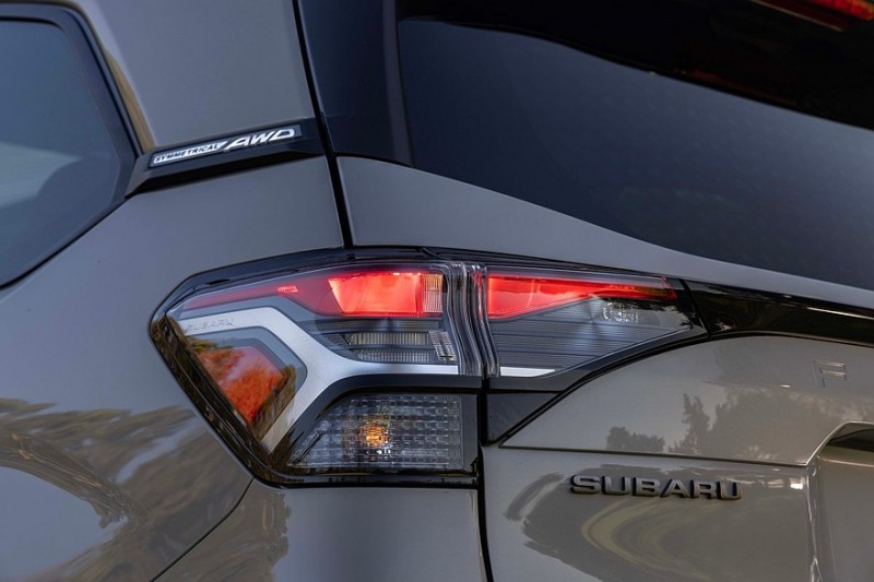 Новый Subaru Forester: спорный дизайн и пока никакой «зелености