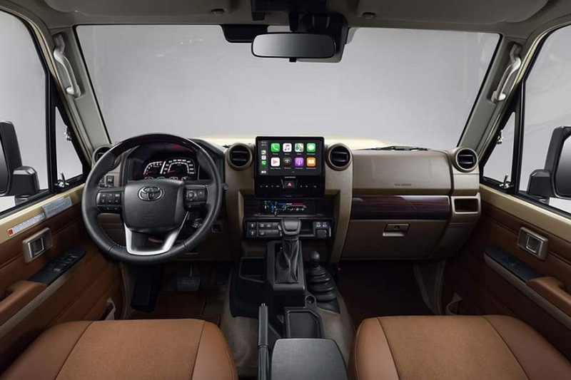 Обновленный Toyota Land Cruiser 70: теперь еще и трехдверный короткий внедорожник