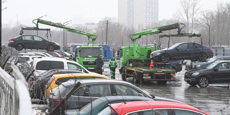 С начала года в Москве эвакуировали более 52 тыс. премиальных машин
