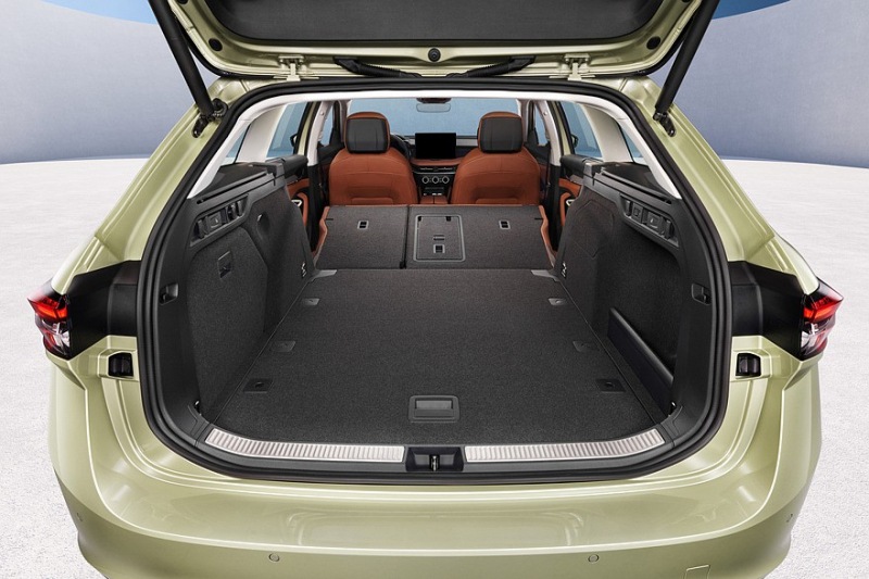 Skoda Superb нового поколения: два кузова, бензиновый или дизельный, без механики