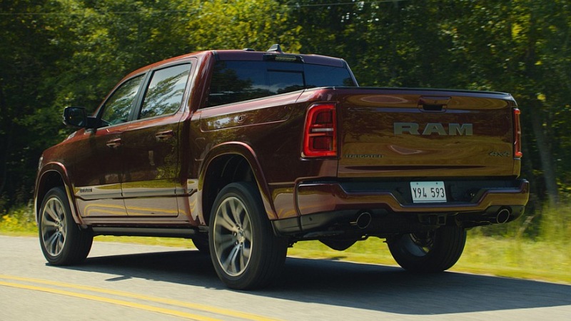 Stellantis рассекретил обновленный пикап Ram 1500 и возродил Ramcharger