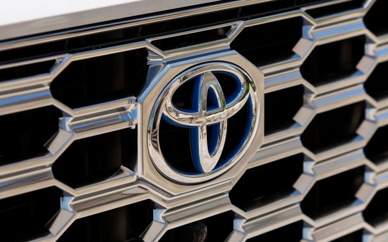 Toyota выпустит «маленький Land Cruiser»

