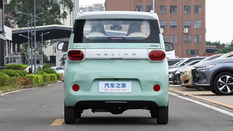 Ультрадешевый хэтчбек Wuling Hongguang Mini EV: рестайлинг на фоне снижения продаж
