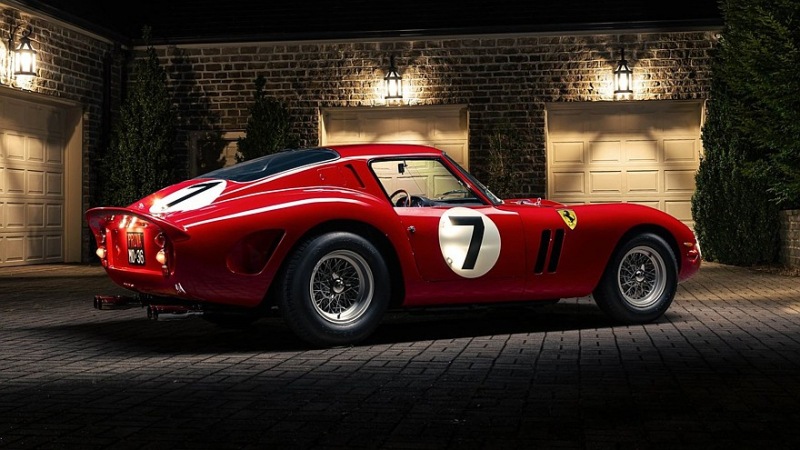 Подержанный Ferrari 250 GTO продан на аукционе за рекордные 51,7 миллиона долларов