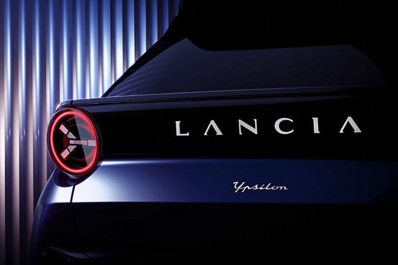 Кардинально преобразившаяся Lancia Ypsilon: новый официальный имидж