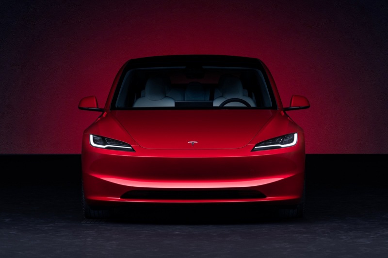 Tesla отзовет более 2 миллионов автомобилей, чтобы заставить водителей следить за автопилотом