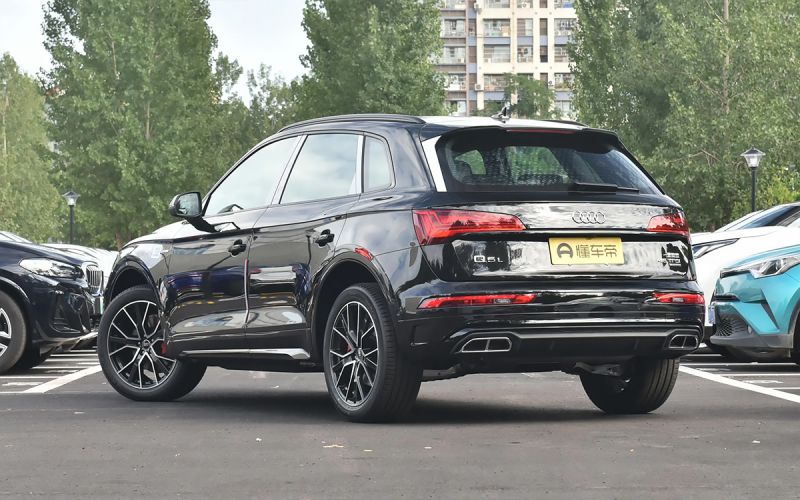 Продажи удлиненного Audi Q5 из Китая стартовали в России