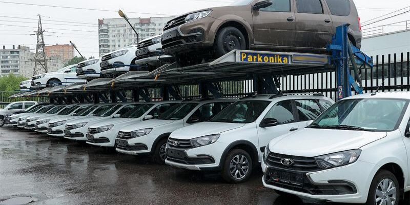 В России продажи новых автомобилей выросли в 2,1 раз