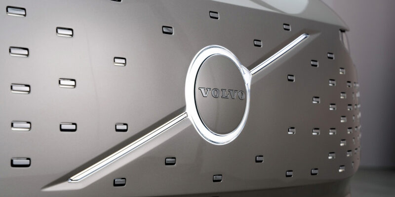 Volvo готовит к выпуску большой электрический седан, в Китае уже собран первый прототип