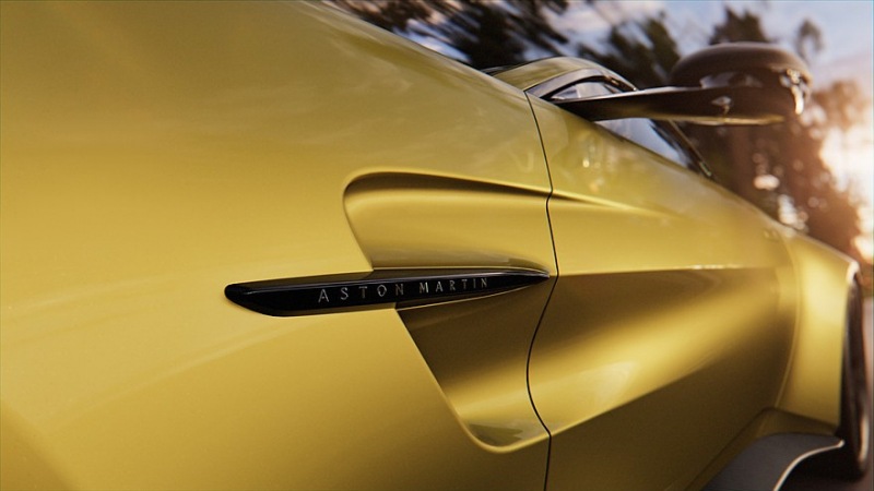 Aston Martin дразнит новый Vantage в преддверии предстоящей премьеры