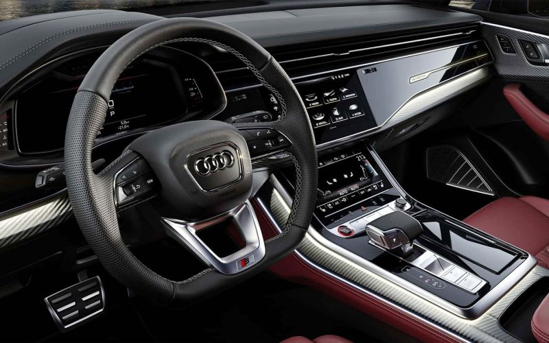 Audi представила новейший кроссовер Q7