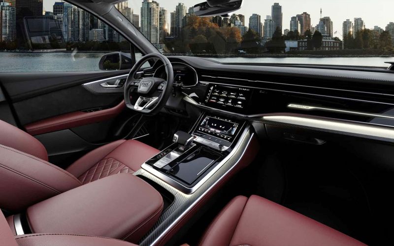 Audi представила новейший кроссовер Q7