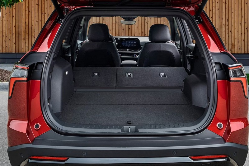 Самый продаваемый Chevrolet Equinox претерпел смену поколения: «внедорожная» версия и новая коробка
