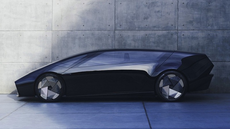 Honda показала пару концептов, намекающих на электромобили будущего. Седан поступит в производство