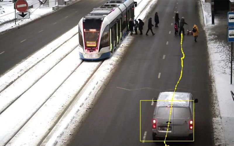 Камеры начали фиксировать пешеходов, которым не разрешили пользоваться трамваем что случилось