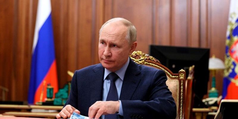 Путин выступил против идеи разрешить покупать автомобиль на маткапитал