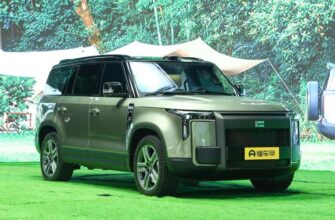 В Россию привезли новый внедорожник Rox Stone 01 с внешностью Land Rover