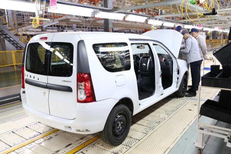Пассажирский универсал участвует в опытном производстве Lada Largus в Ижевске