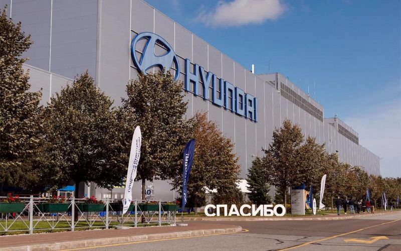 Мантуров сообщил, когда возобновится работа на заводе Hyundai в Санкт-Петербурге