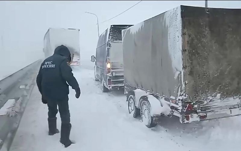 Метель существенно снизила скорость на платной трассе М-12 в Татарстане