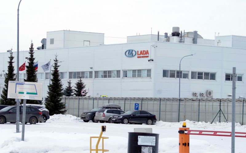 Кроссовер XCITE был замечен на заводе Lada в Санкт-Петербурге репортаж