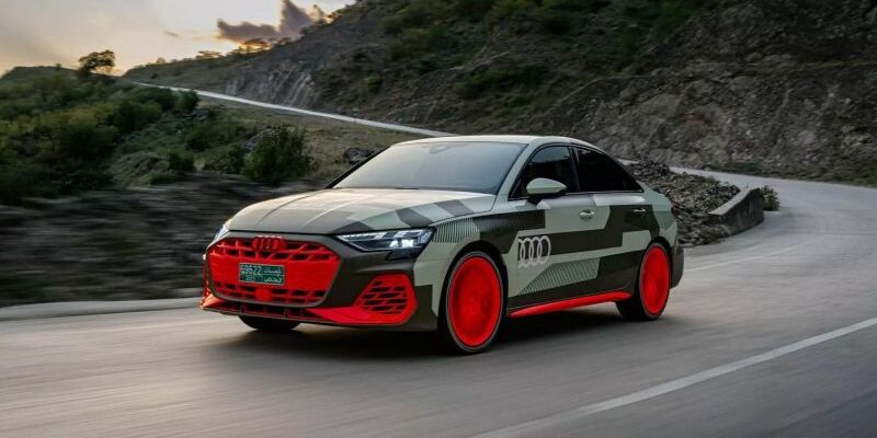 Обновленная модель Audi S3 2025 года стала мощнее