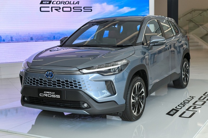 Обновленный кроссовер Toyota Corolla Cross: престижная модель и стиль старых технологий