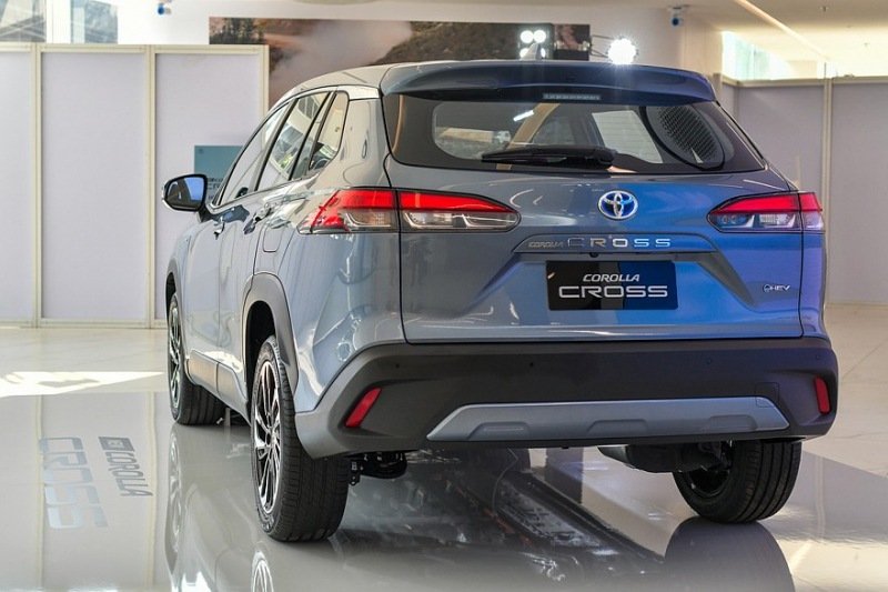 Обновленный кроссовер Toyota Corolla Cross: престижная модель и стиль старых технологий