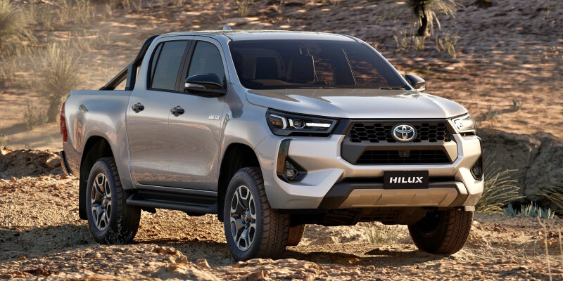 Пикап Toyota Hilux пережил последний рестайлинг перед сменой поколений