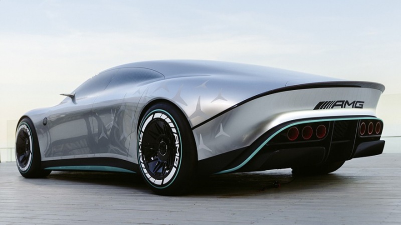 Mercedes-AMG готовит новый спорткар, который составит конкуренцию Porsche Taycan за покупателей