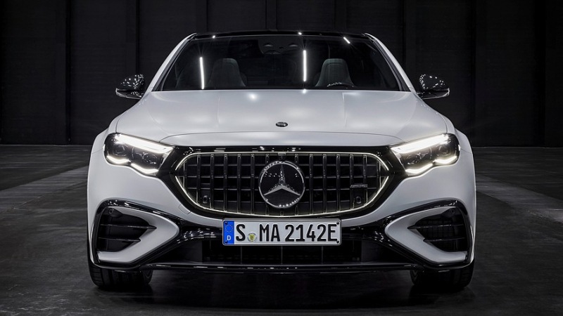 Новый Mercedes-AMG E 53 Hybrid: полный привод и большой аккумулятор для повседневной езды