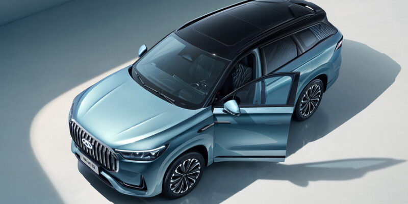 Официально: большой кроссовер Chery Tiggo 9 едет в Россию