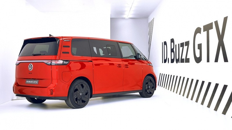 Фольксваген ID. Buzz GTX: полноприводный электрический спортивный фургон для больших семей
