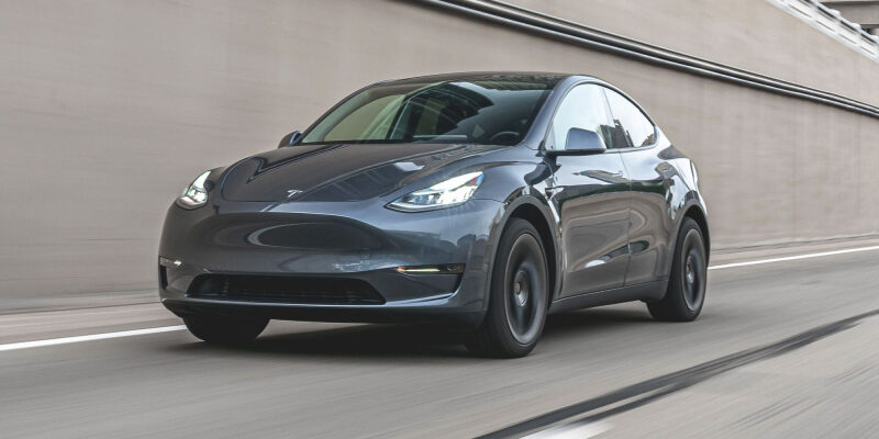 Авито Авто: Tesla еще поборется за лидерство на рынке электромобилей с пробегом