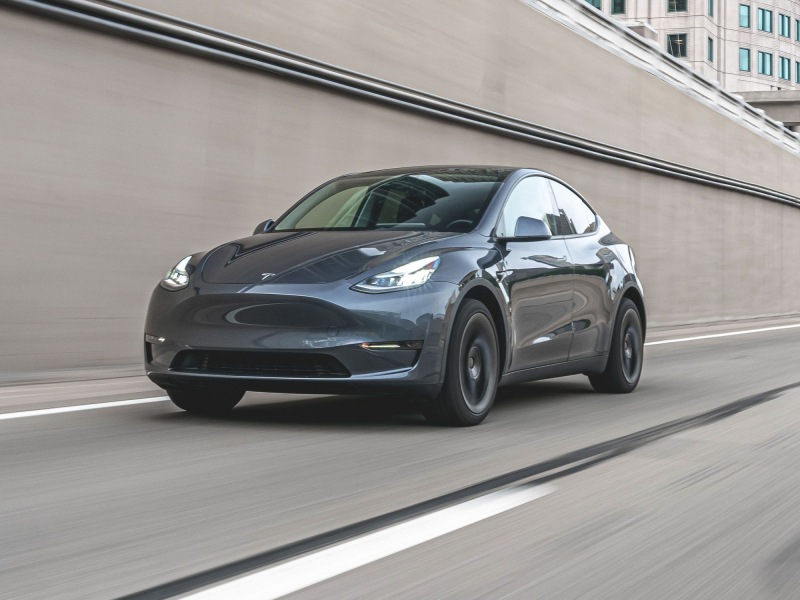 Авито Авто: Tesla продолжит борьбу за лидерство на рынке подержанных электромобилей