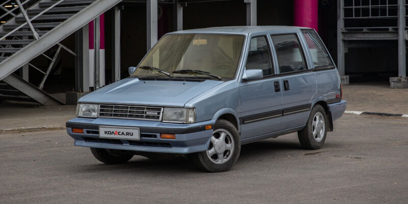 Кузов без центральной стойки и сдвижные двери: опыт владения Nissan Stanza Wagon 1986 года
