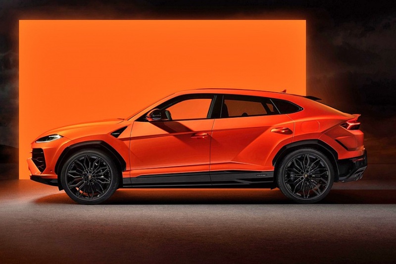 Lamborghini Urus SE: долгожданная гибридная версия мощностью 800 лошадиных сил.