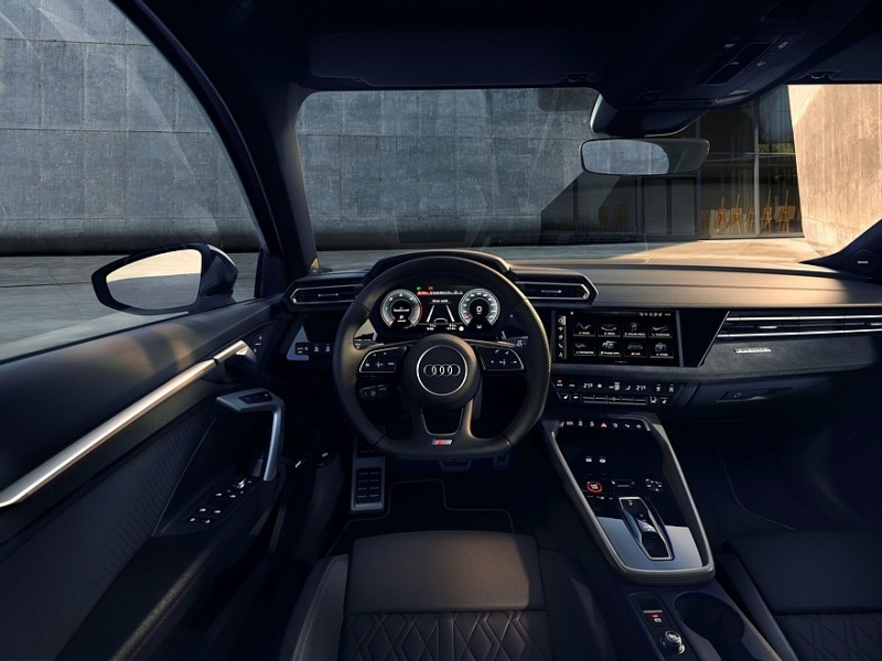 Обновленный Audi S3: больше мощности, полный привод в RS 3, улучшения шасси