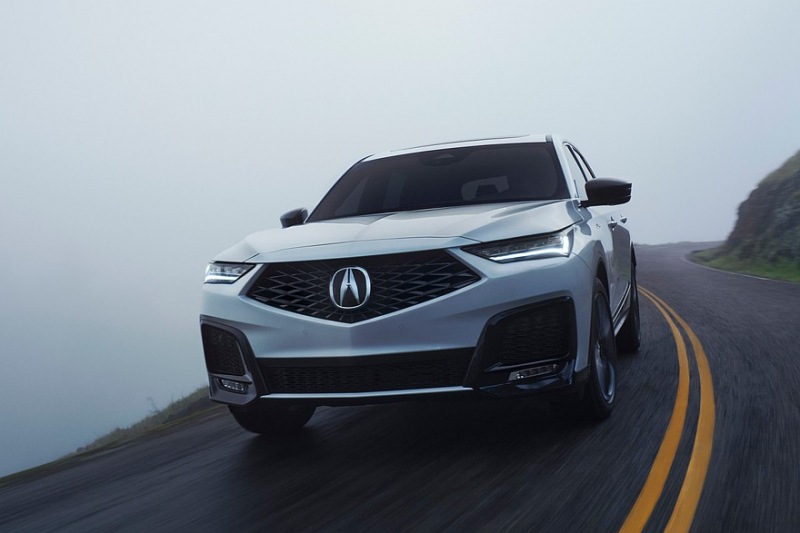 Обновленный кроссовер Acura MDX: наконец-то появился тачскрин