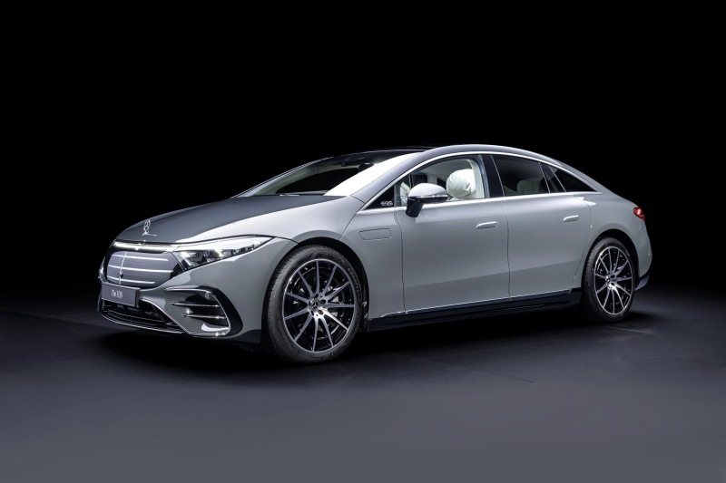 Обновленный Mercedes-Benz EQS: классический передок и увеличенный аккумулятор