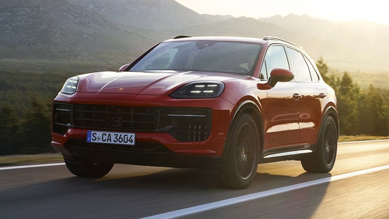 Обновленный Porsche Cayenne GTS теперь оснащен более мощным двигателем V8 с двойным турбонаддувом